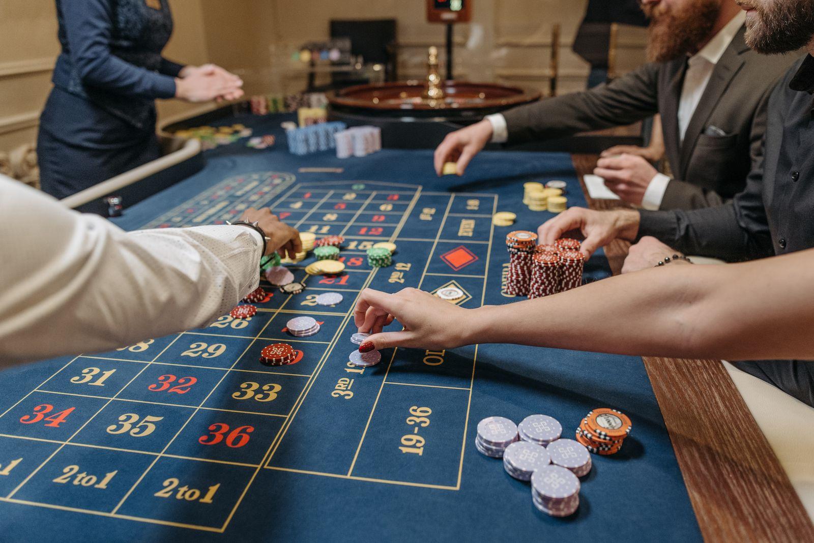 Casino table layout used to explain baccarat betting positions